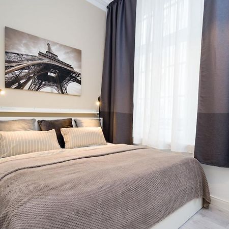 The Lohmeyerstr Vh Links, 2 Bedroom Up To 5 People ベルリン エクステリア 写真
