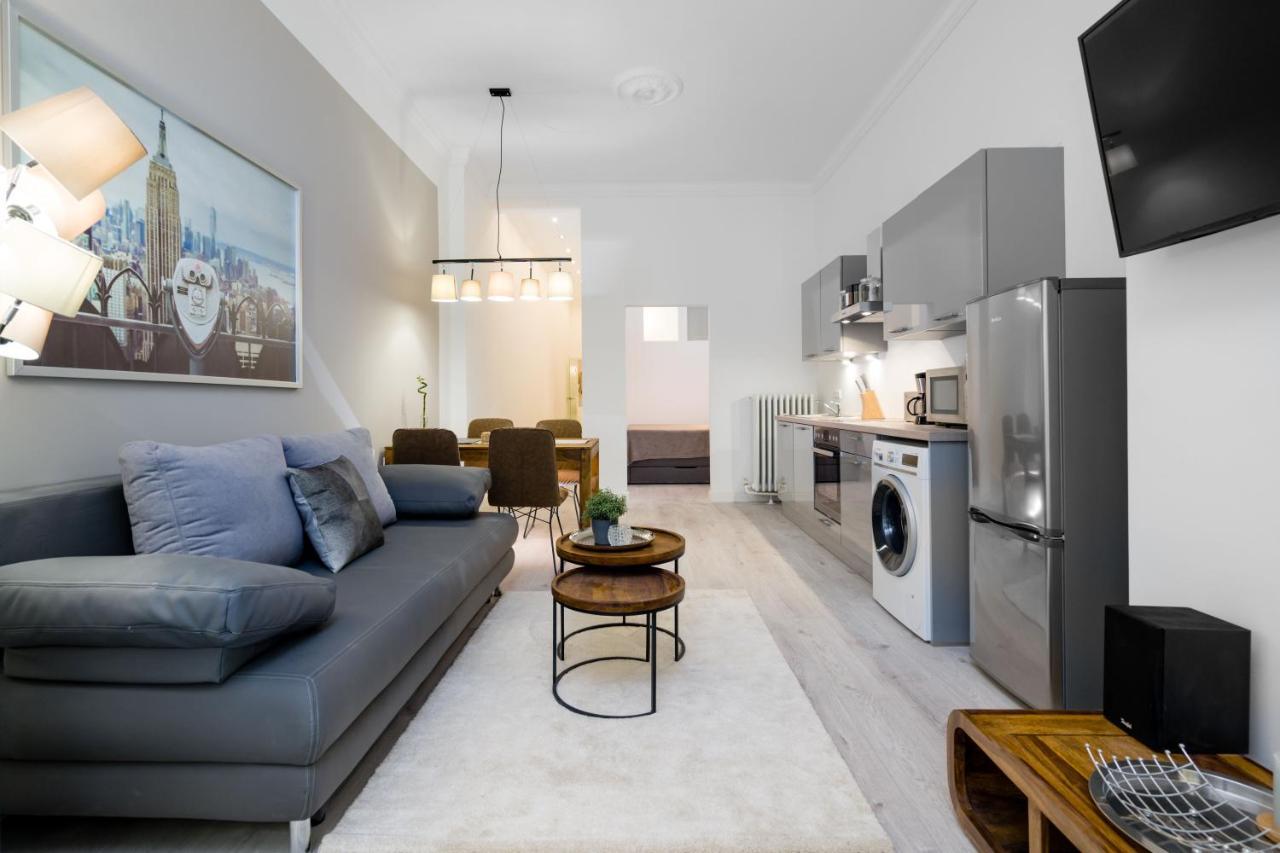 The Lohmeyerstr Vh Links, 2 Bedroom Up To 5 People ベルリン エクステリア 写真